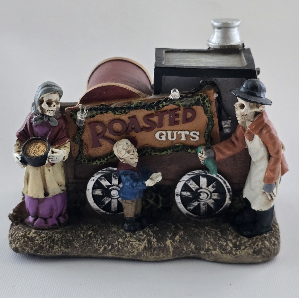 Lemax Spooky Town “Roasted Guts” Animated Skeleton Food Cart Halloween Village